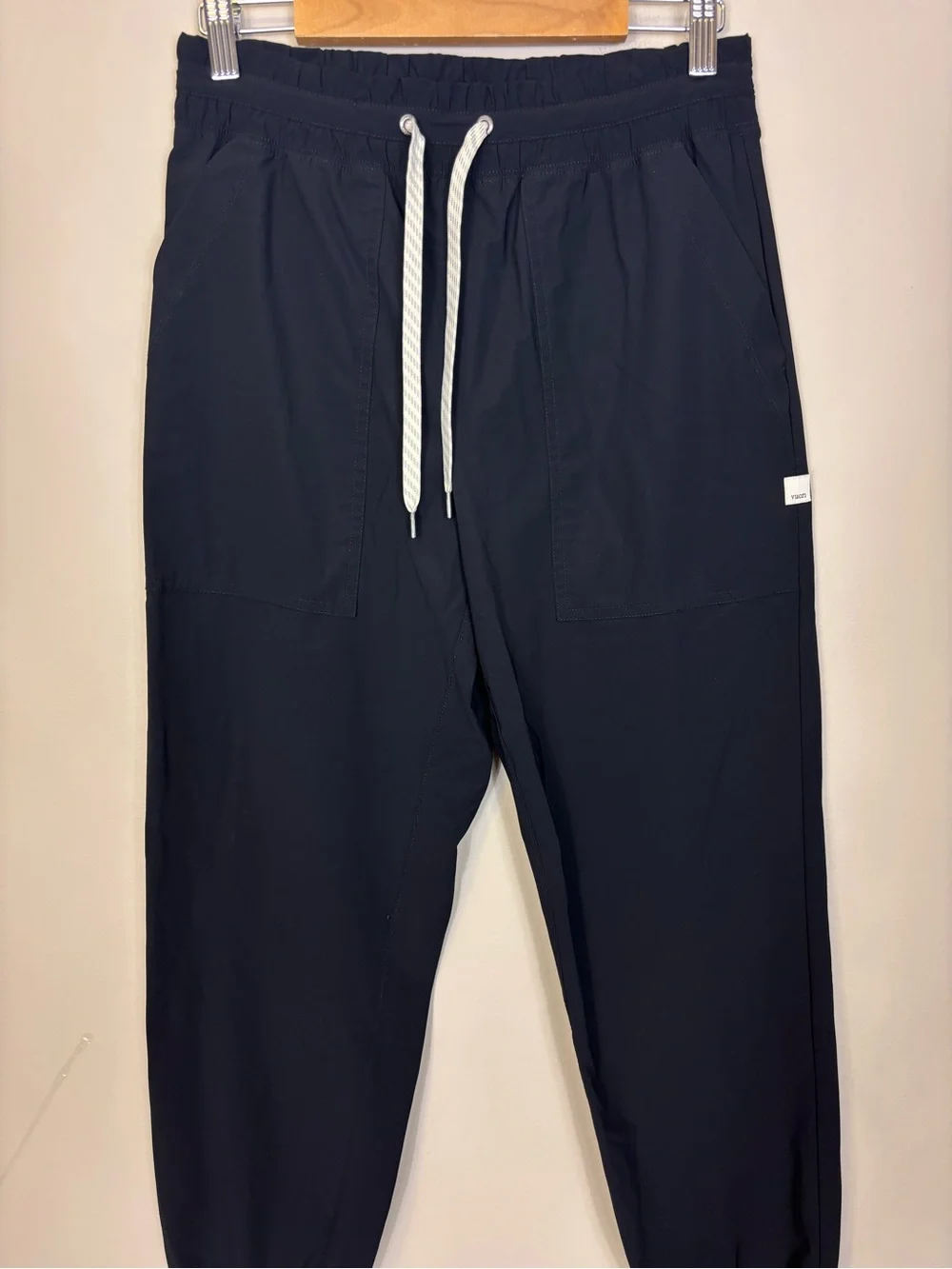 Vuori Men’s Black Jogger Track Pants Small